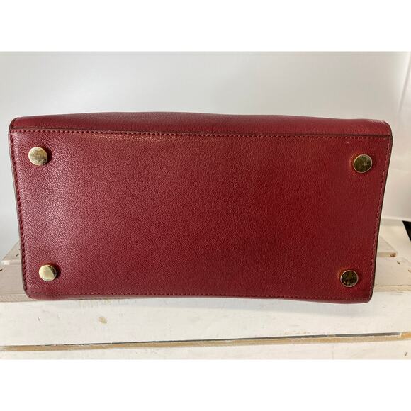 MICHAEL KORS, LARGE WINE LEATHER HANDBAG WITH LOCK CHARM. - Picture 8 of 16